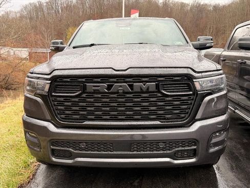New 2026 RAM 1500 4x4 Crew Cab image 3