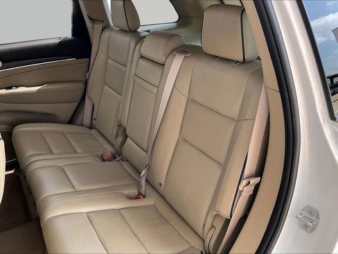 Used 2018 Jeep Grand Cherokee Overland AWD/4WD image 21