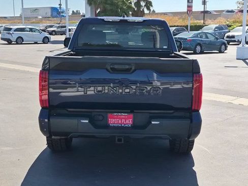 Used 2022 Toyota Tundra SR5 w/ Convenience Package RWD image 9