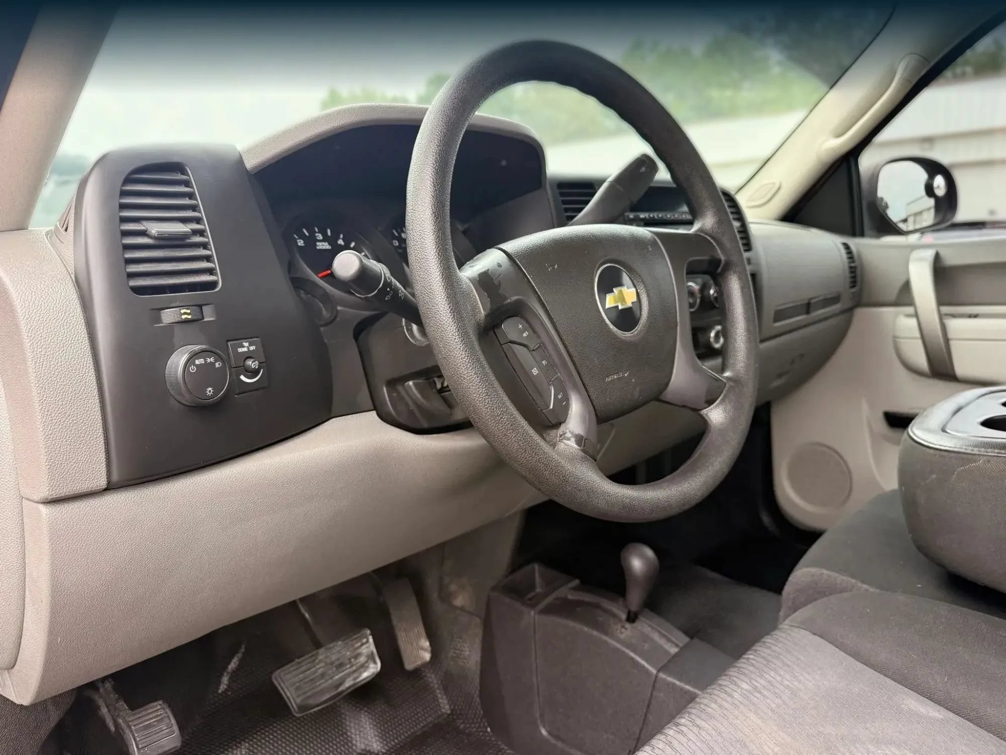 Used 2011 Chevrolet Silverado 1500 W/T w/ LS Package AWD/4WD image 16