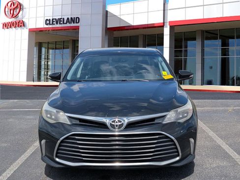 Used 2016 Toyota Avalon Limited FWD image 3