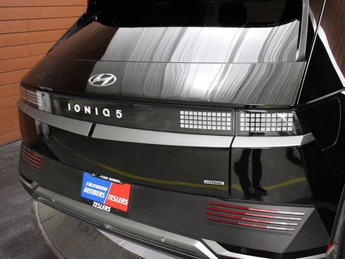 Used 2023 Hyundai Ioniq 5 SEL w/ Cargo Package image 13