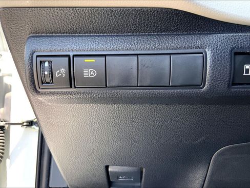 Used 2024 Toyota Corolla LE FWD image 33