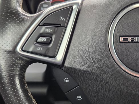 Used 2019 Chevrolet Camaro SS image 27