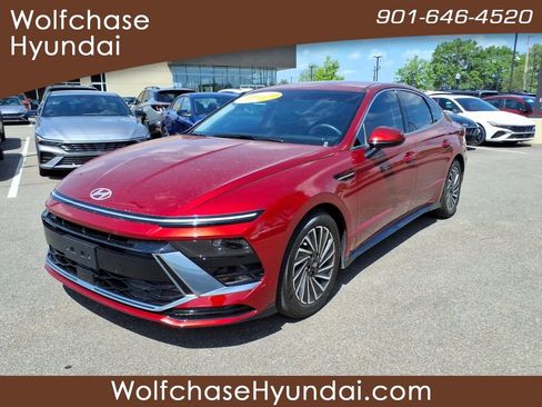 Certified 2025 Hyundai Sonata SEL FWD image 1