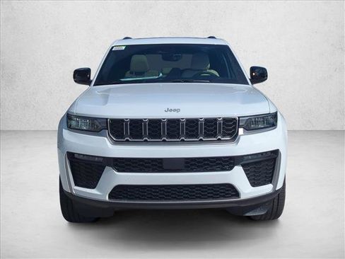 New 2026 Jeep Grand Cherokee Limited RWD image 5