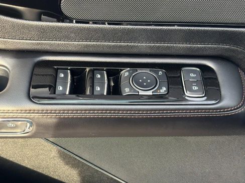 Used 2023 Lincoln Aviator Reserve AWD/4WD image 17