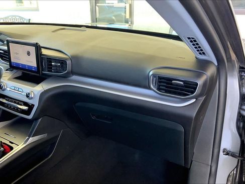 Used 2023 Ford Explorer XLT w/ Equipment Group 202A image 18