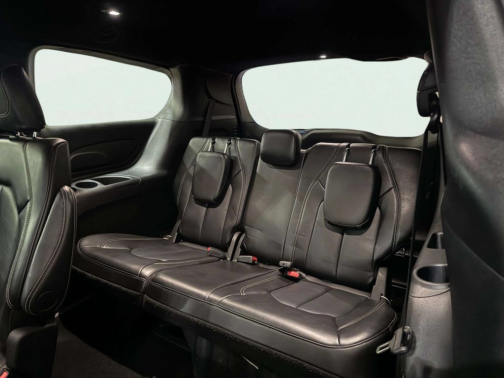 Used 2025 Chrysler Pacifica Select FWD image 23