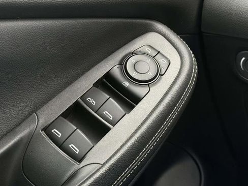 Used 2022 Buick Encore GX Preferred w/ Cold Weather Comfort Package image 15