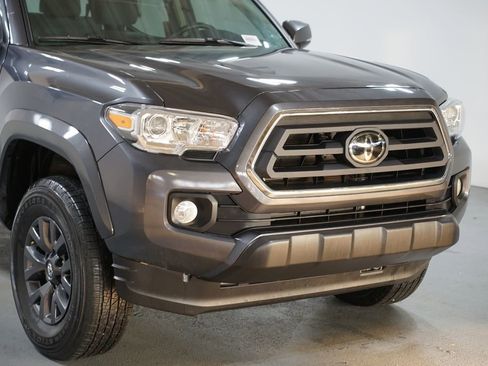 Certified 2023 Toyota Tacoma SR5 image 4