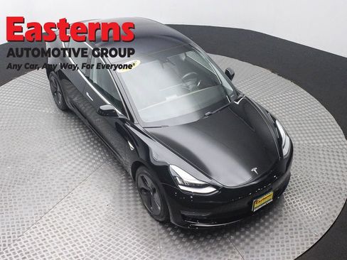 Used 2019 Tesla Model 3 Standard Range Plus RWD image 3