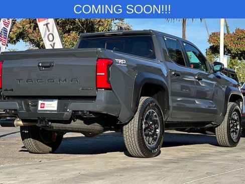 Used 2025 Toyota Tacoma TRD Off-Road w/ TRD Off Road Upgrade Package image 4