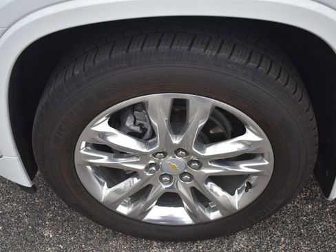 Used 2021 Chevrolet Traverse High Country w/ LPO, Floor Liner Package AWD/4WD image 13