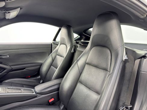Used 2019 Porsche 718 Cayman S image 30