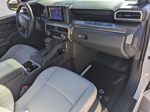 Used 2025 Toyota Tacoma SR5 image 20