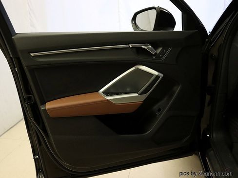 Used 2020 Audi Q3 2.0T Premium w/ Convenience Package image 23