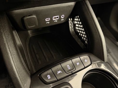 Used 2022 Chevrolet TrailBlazer LT w/ Sun and Liftgate Package FWD image 38