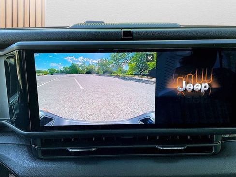 New 2026 Jeep Gladiator Sport AWD/4WD image 14