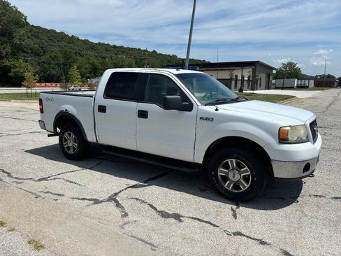Used 2006 Ford F150 XLT AWD/4WD image 1