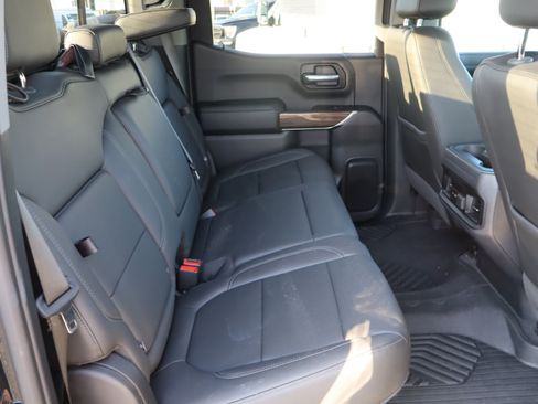 Used 2019 Chevrolet Silverado 1500 LT Trail Boss AWD/4WD image 33