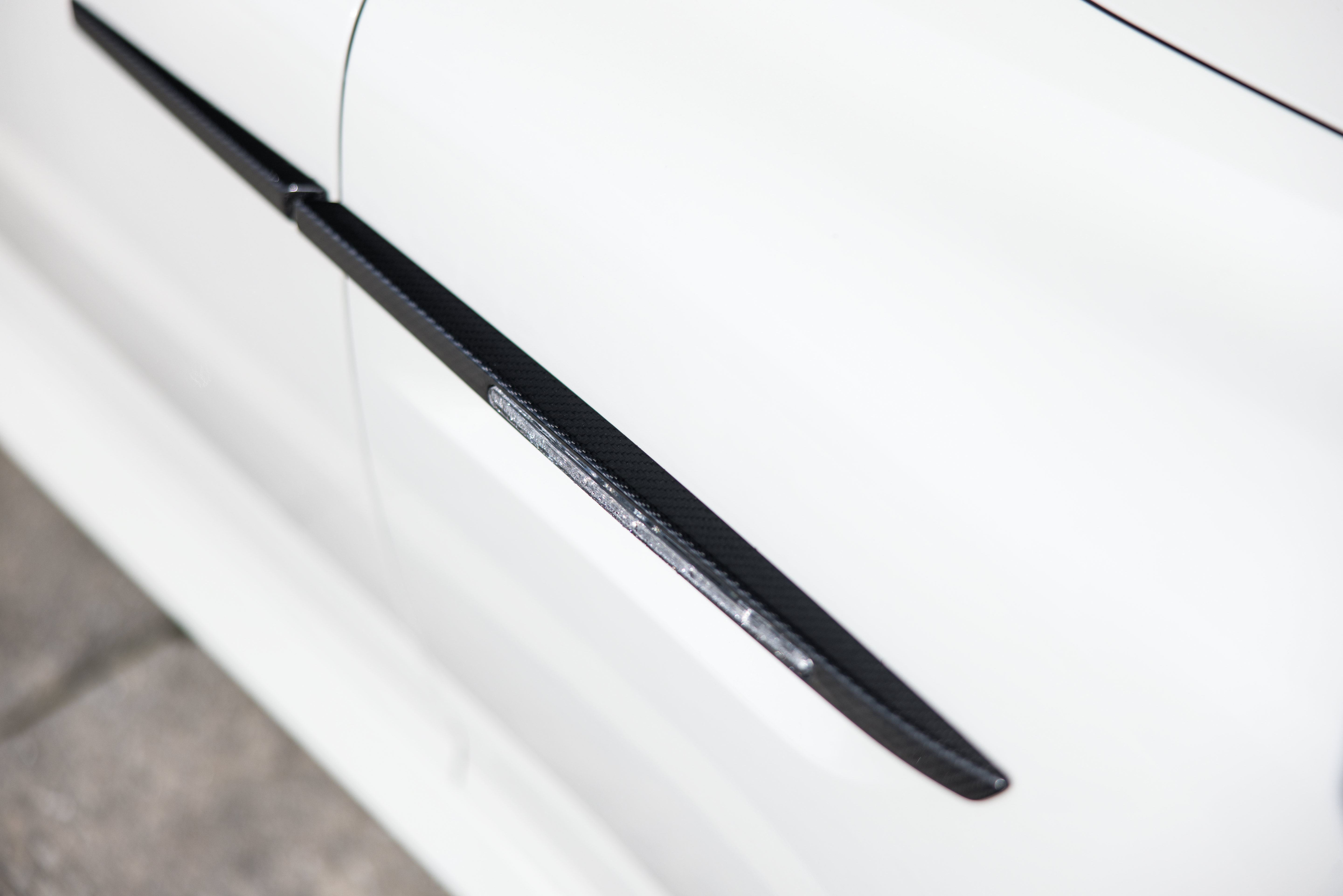 Used 2016 Aston Martin DB9 GT RWD image 16