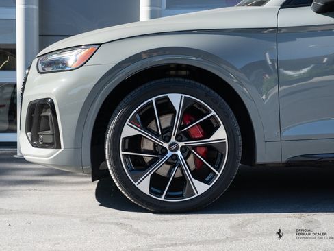 Used 2021 Audi SQ5 Premium Plus w/ Premium Plus Package AWD/4WD image 3