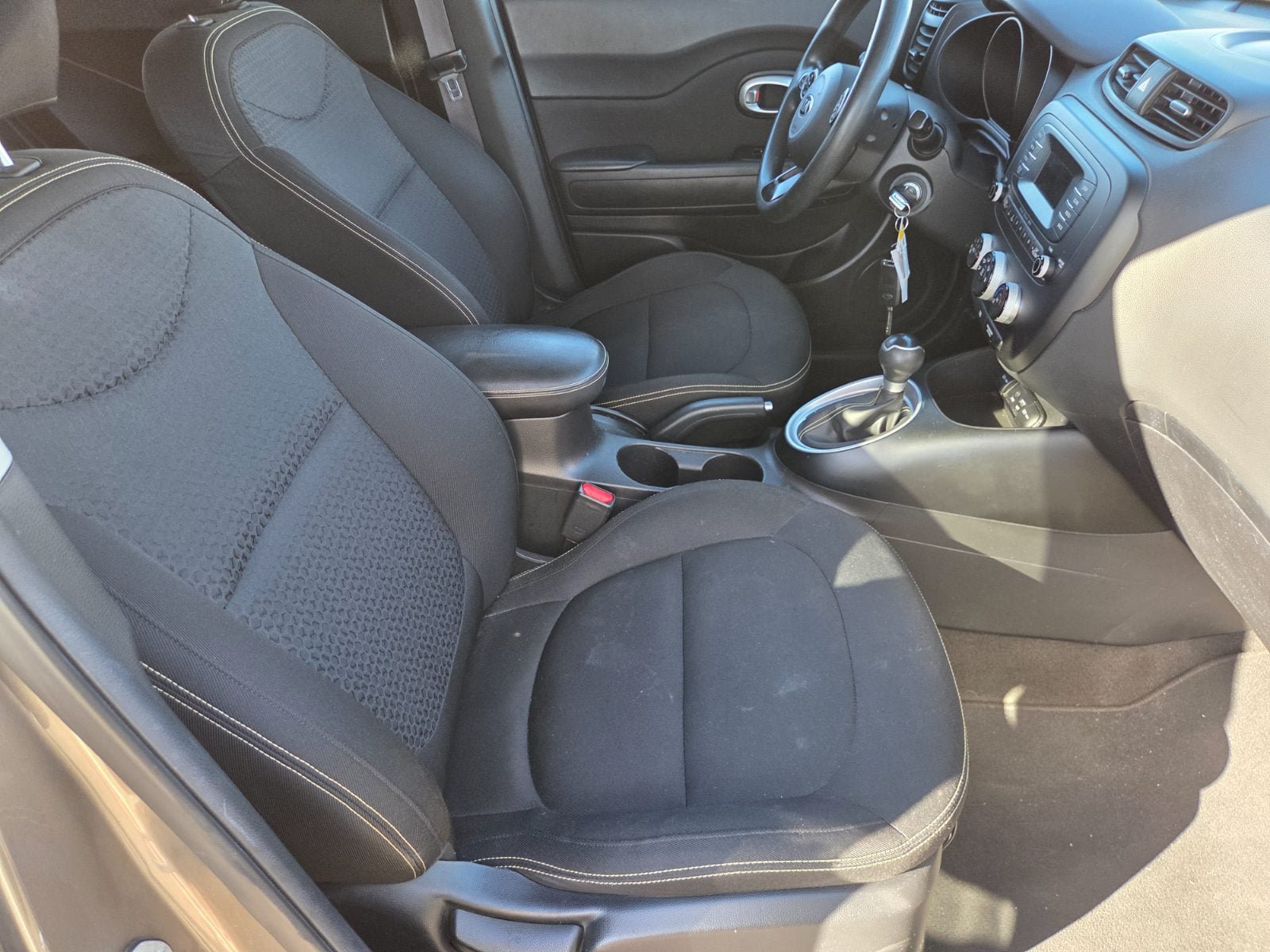 Used 2015 Kia Soul + FWD image 15