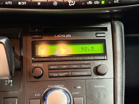 Used 2015 Lexus CT 200h image 14