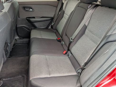Used 2023 Nissan Rogue SV FWD image 24