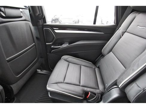 New 2026 Cadillac Escalade Luxury w/ Touring Package AWD/4WD image 12