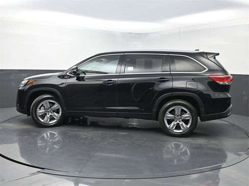 Used 2019 Toyota Highlander Limited image 44