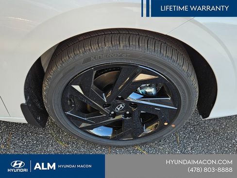 New 2026 Hyundai Elantra SEL Sport Premium FWD image 18