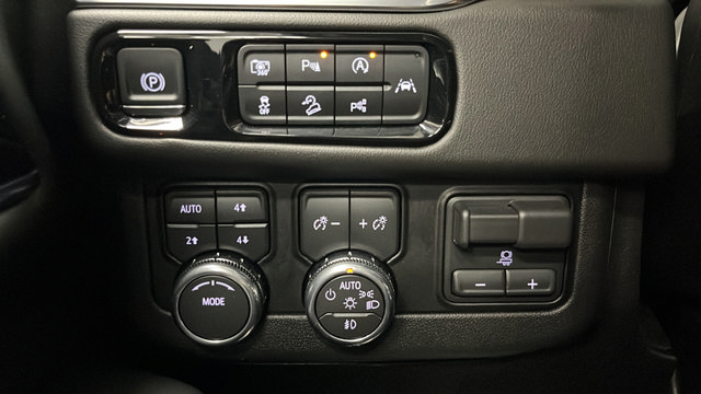 Used 2026 GMC Yukon Elevation AWD/4WD image 35
