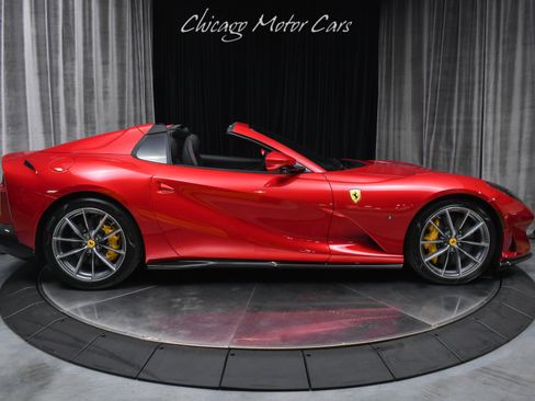 Used 2023 Ferrari 812 GTS RWD image 27