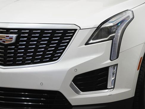 Used 2022 Cadillac XT5 Premium Luxury w/ LPO, Floor Liner Package image 9