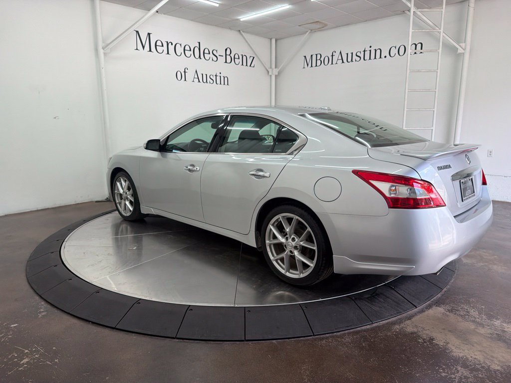 Used 2011 Nissan Maxima 3.5 SV w/ Sport Pkg FWD image 4