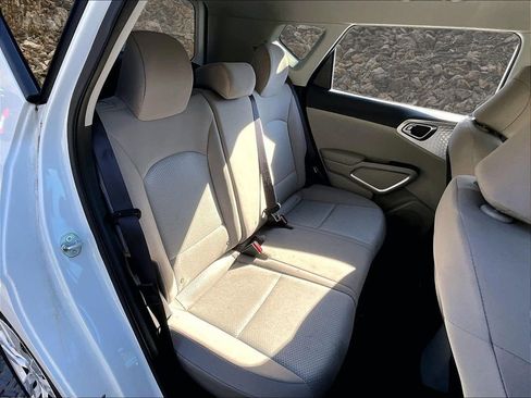 Used 2023 Kia Soul LX FWD image 20