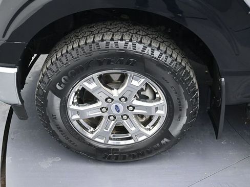 Used 2023 Ford F150 Lariat image 9