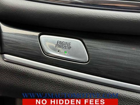 Used 2021 Buick Enclave Essence image 44