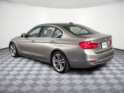 Used 2017 BMW 330i Sedan RWD image 3