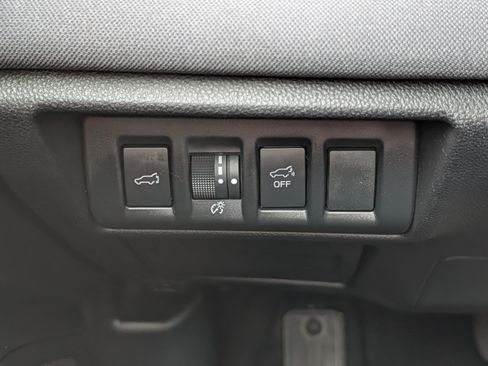 Used 2023 Subaru Outback Premium AWD/4WD image 26