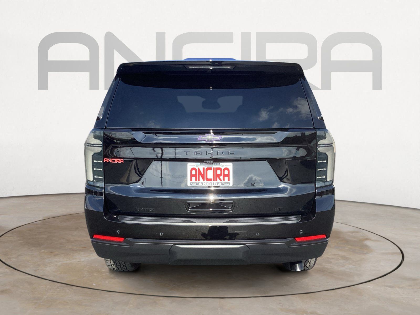Used 2025 Chevrolet Tahoe LT w/ Comfort Package AWD/4WD image 13