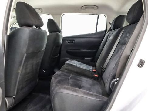 Used 2016 Nissan Leaf SV image 29