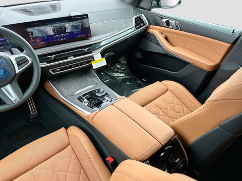 New 2026 BMW X5 xDrive50e w/ Executive Package image 18