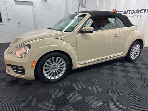 Used 2019 Volkswagen Beetle 2.0T SE image 5
