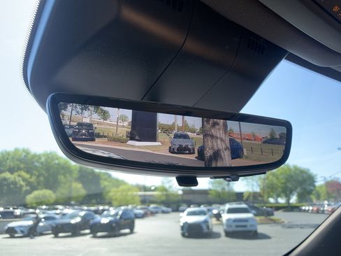 Used 2021 Cadillac Escalade ESV Premium Luxury image 27