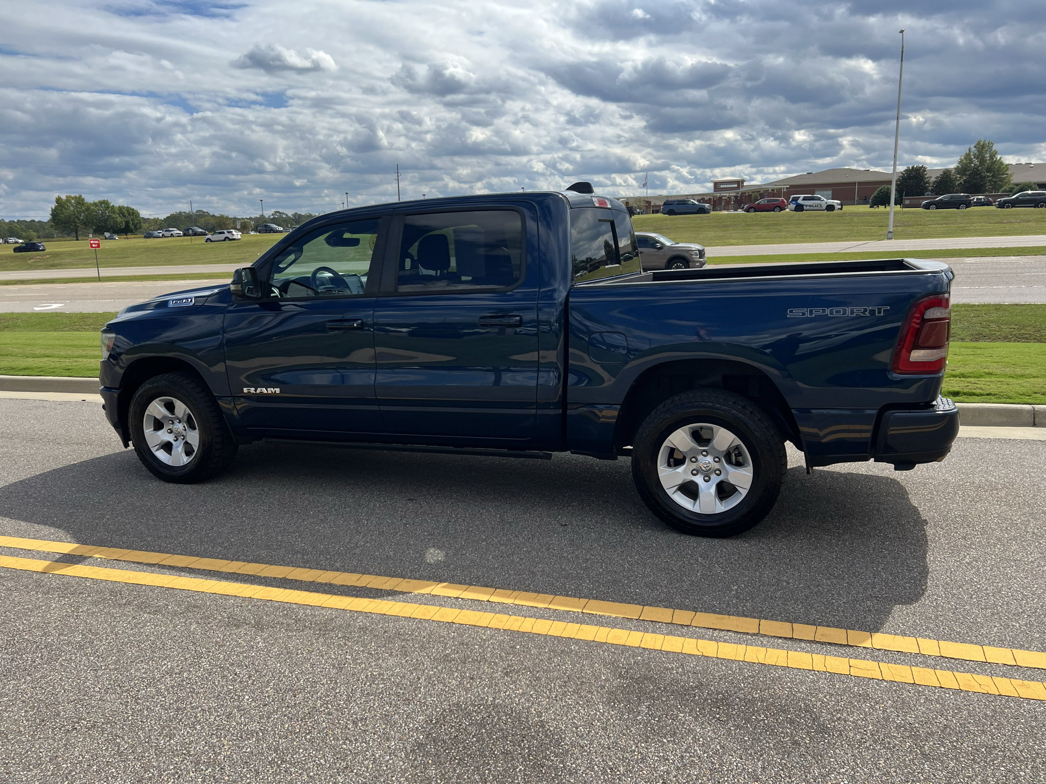 Used 2023 RAM 1500 Big Horn AWD/4WD image 8