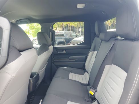 Used 2025 Toyota Tacoma TRD Sport image 14