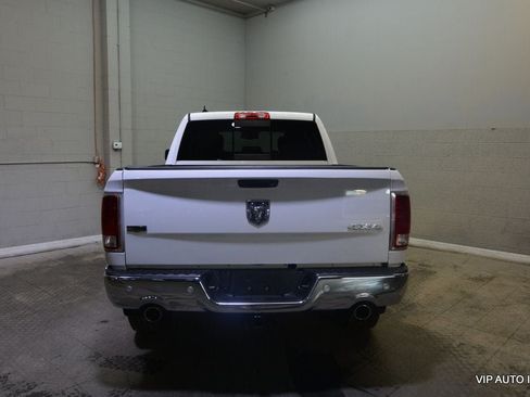 Used 2018 RAM 1500 Laramie w/ Convenience Group AWD/4WD image 11